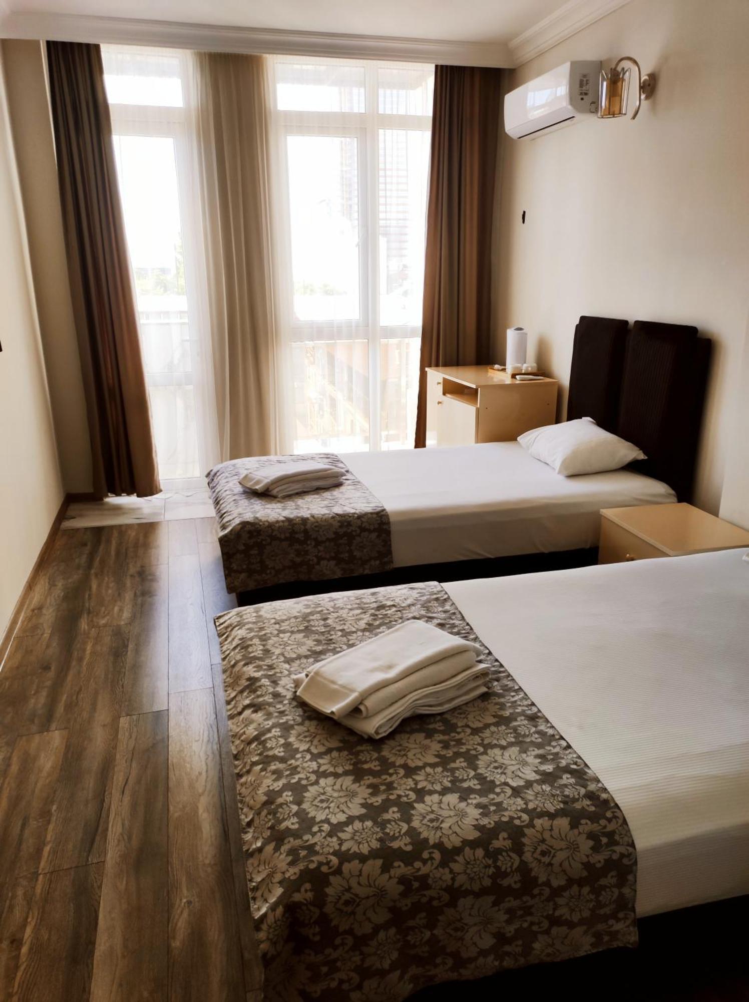 Panorama Hotel Batumi Eksteriør billede